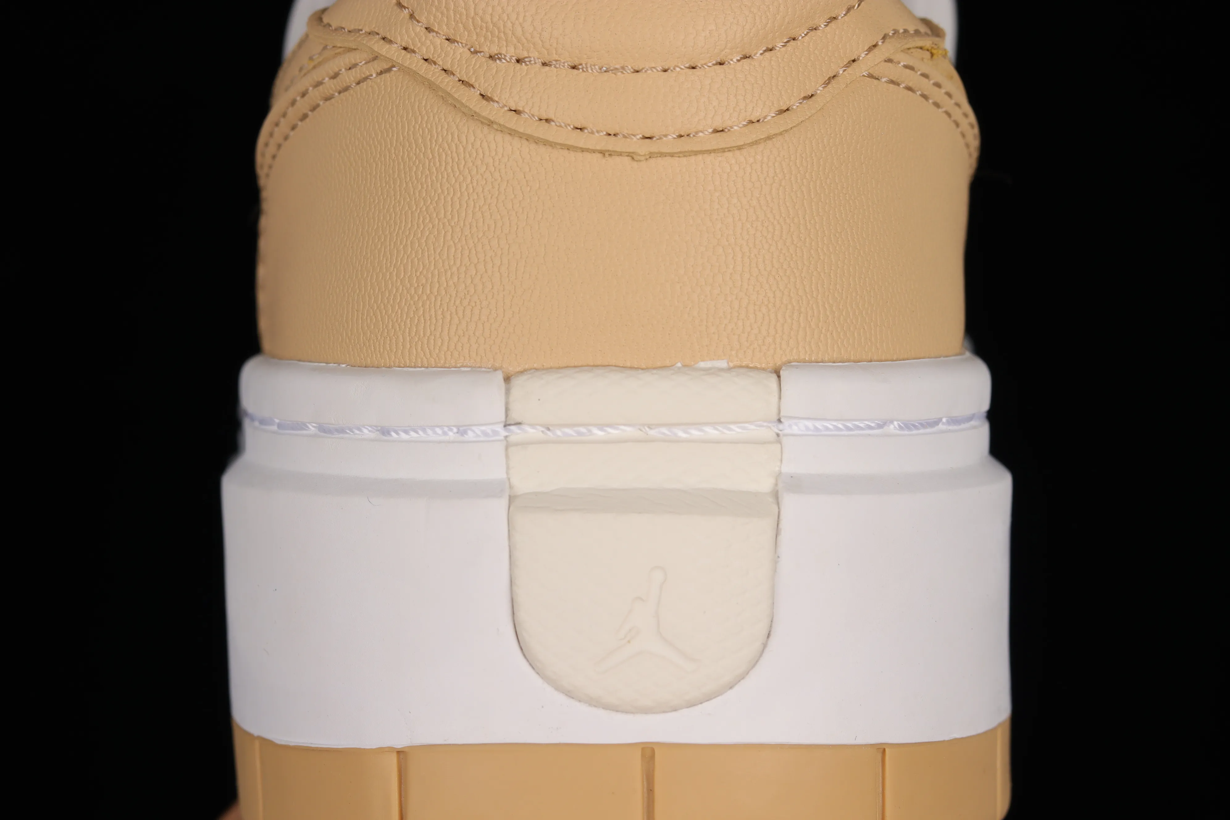 All categories Air Jordan Jordan series basketball shoes Air Jordan 1 Low Z version Air Jordan 1 Elevate Low SE "Wolf Grey" Little AJ first layer thick sole retro basketball shoes DH7004-102
